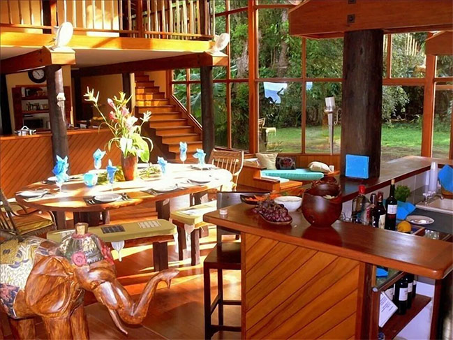 Dining to Jungle Picture