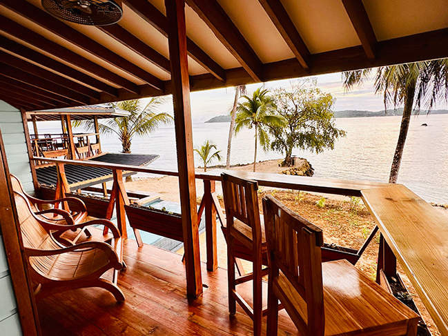 Suite 3 - Balcony Picture