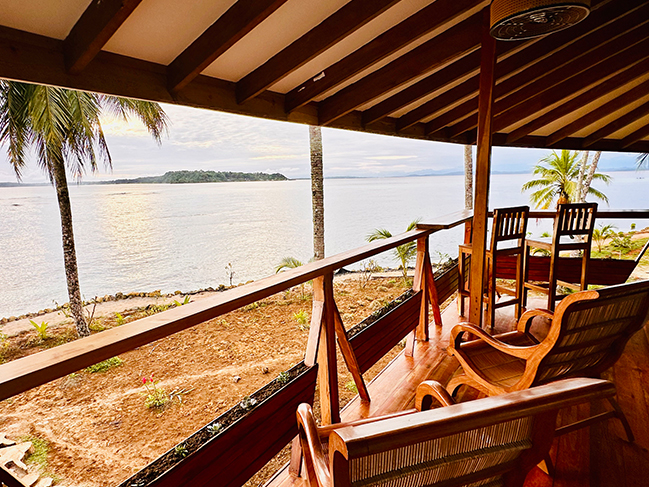 Suite 3 - Balcony Picture